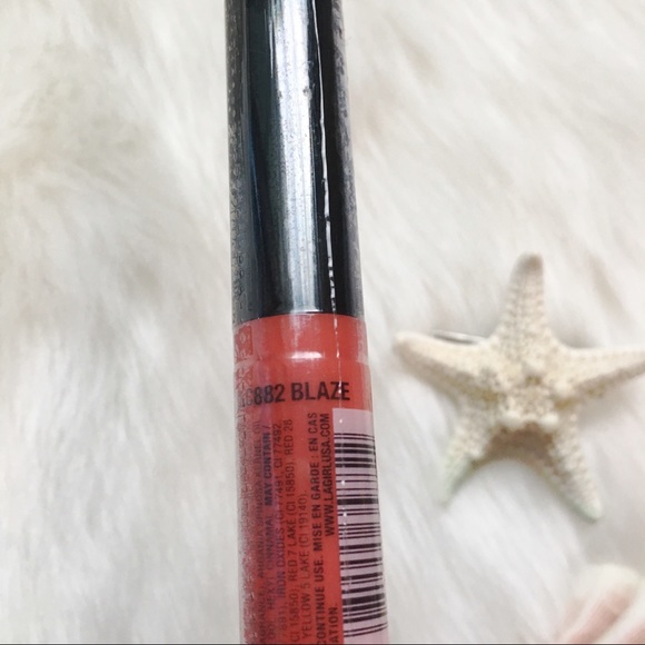 LA GIRL Lipify Stylo Lipstick #882 Blaze - Picture 4 of 4